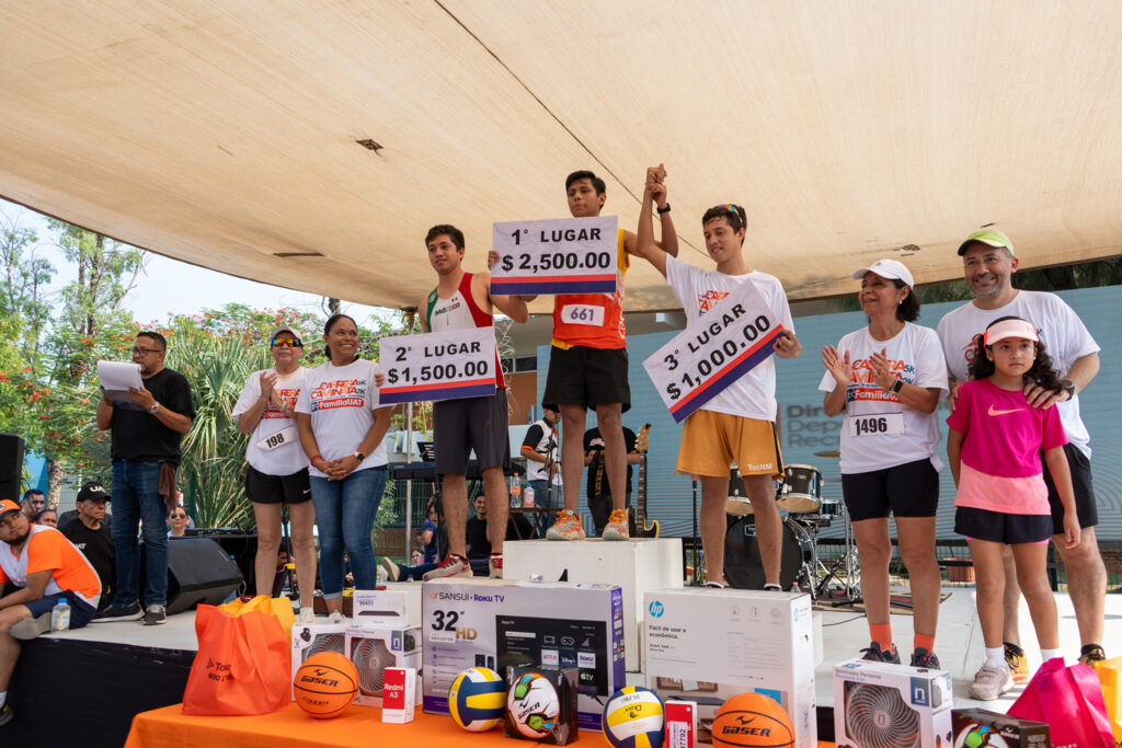 Éxito rotundo en Carrera y Caminata #Familia UAT