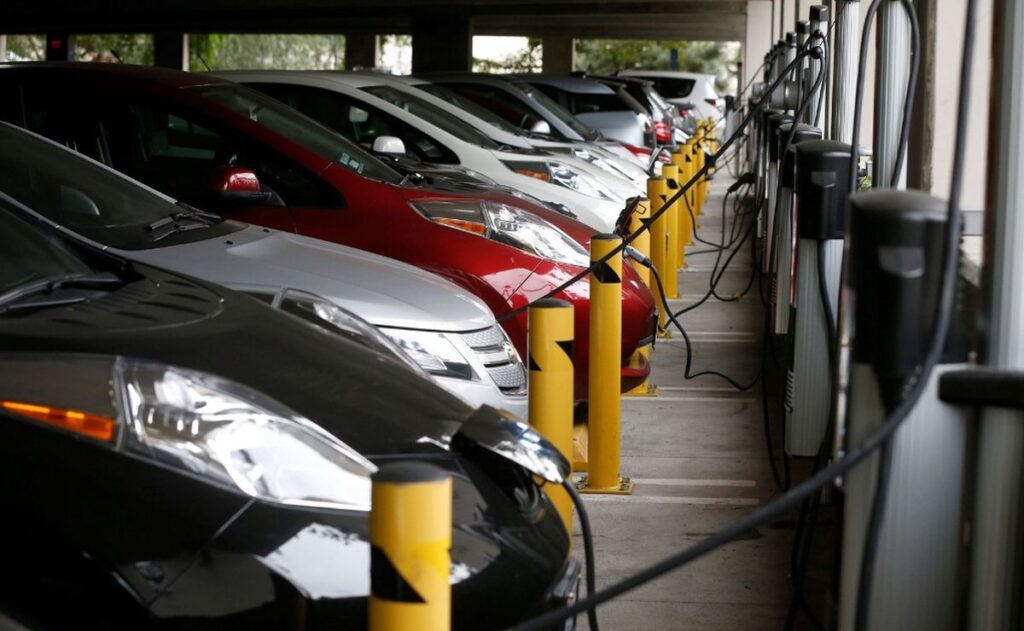 Acuerdo China-UE busca evitar aranceles a autos eléctricos chinos