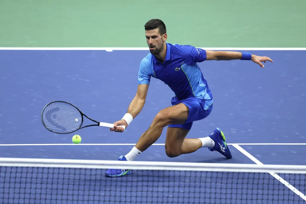 Novak Djokovic se retira del ATP Finals por lesión