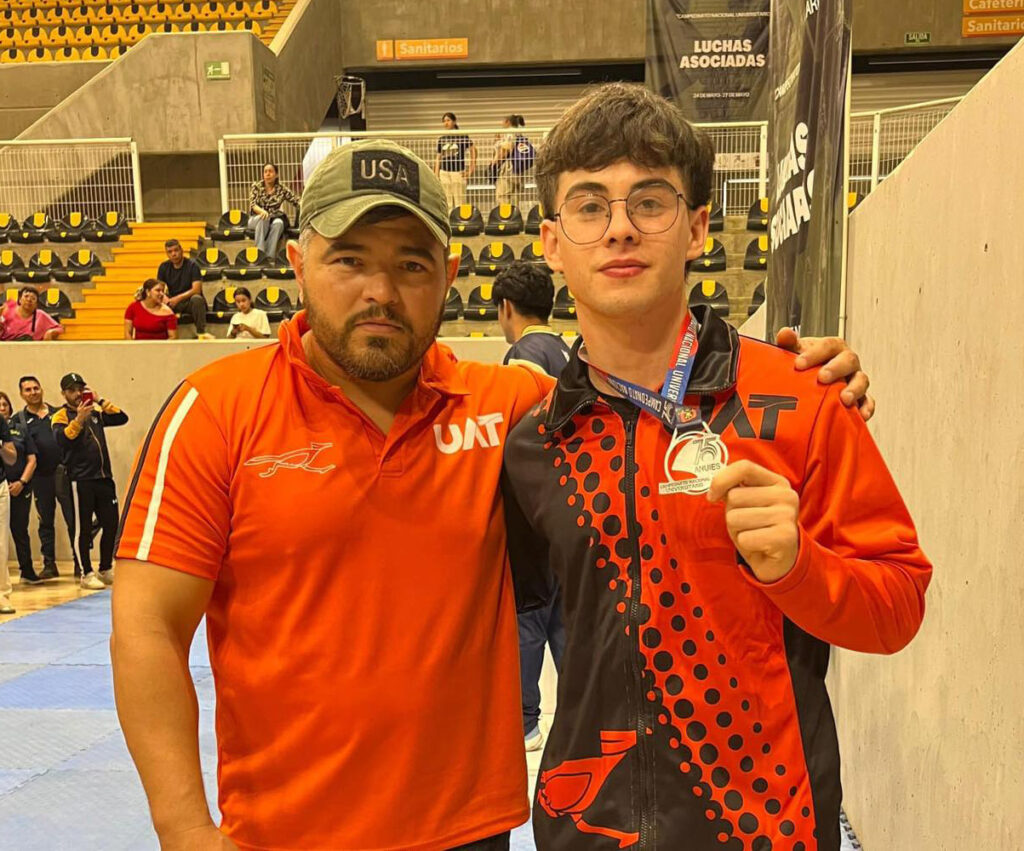 Gana la UAT medalla de plata en luchas asociadas en el nacional de la ANUIES